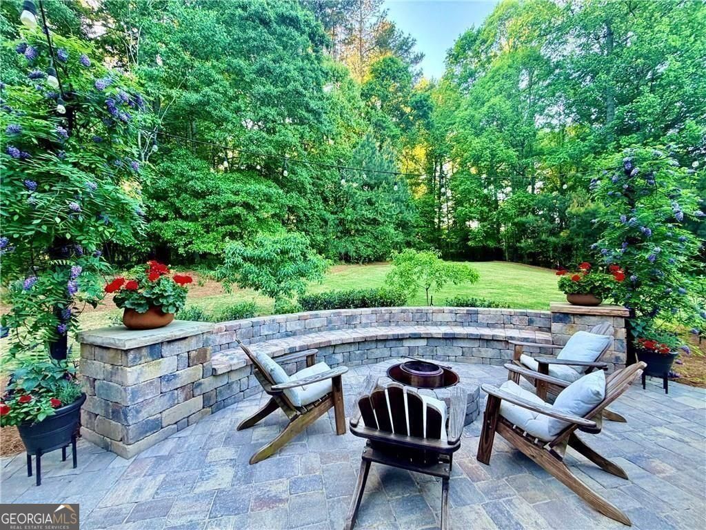 3227 Aviary CT NW
