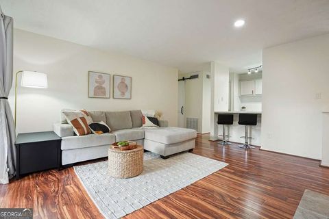 706 Cumberland CT SE Smyrna GA 30080