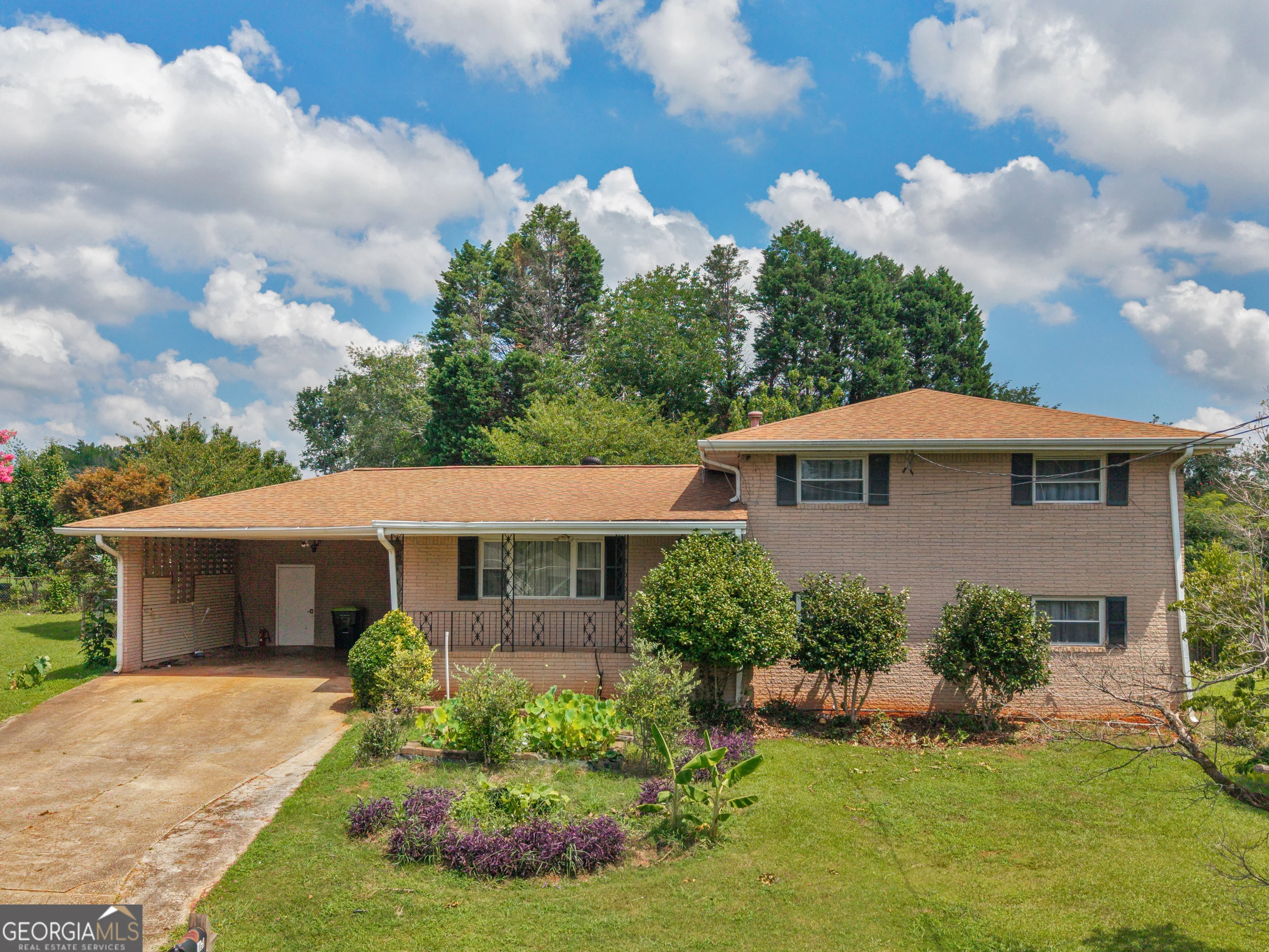 2026 Pinecrest Drive