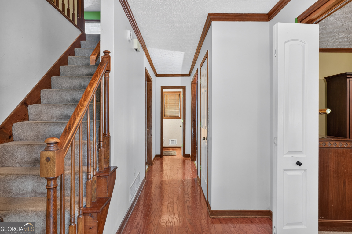 2077 Indian Trail Lilburn RD