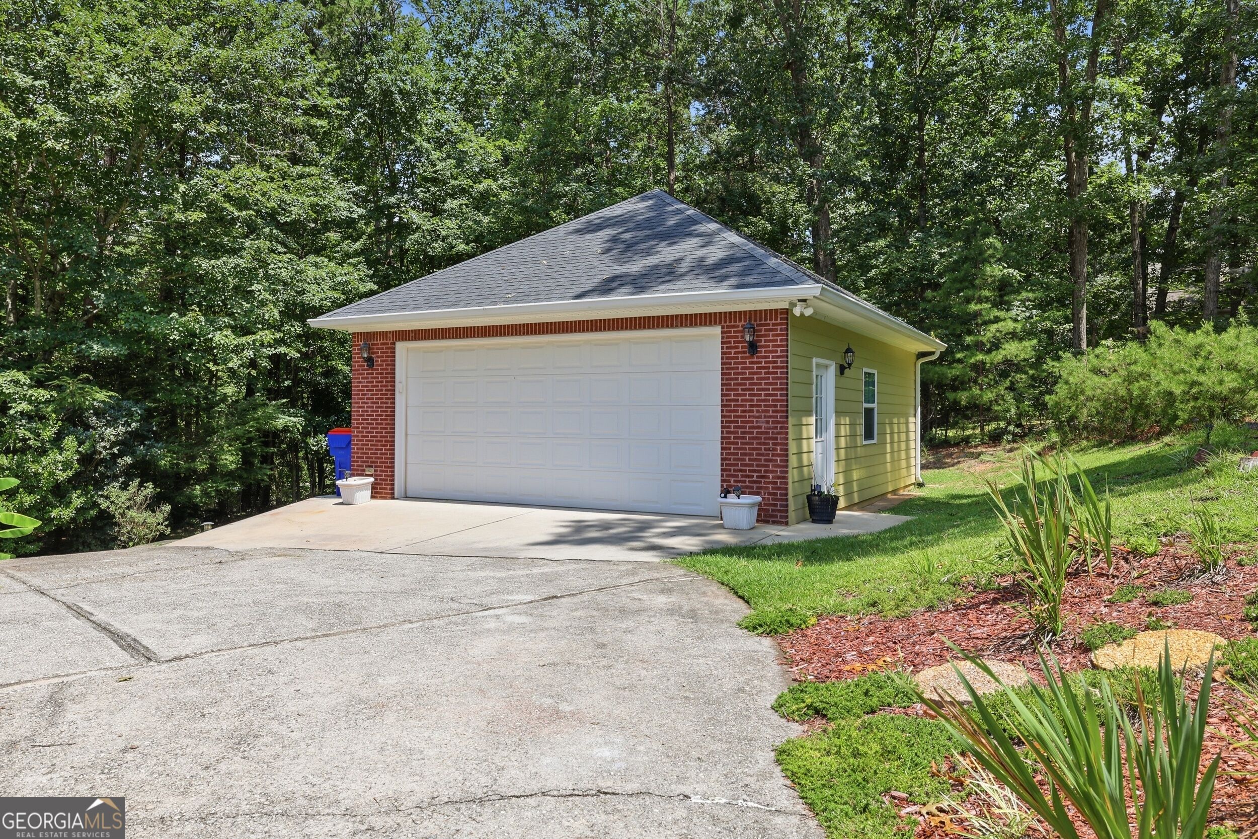 149 Tall Oaks DR