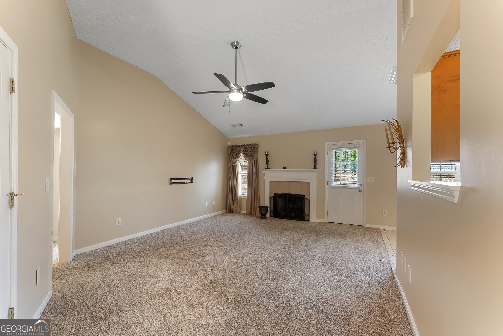 11445 Vinea WAY