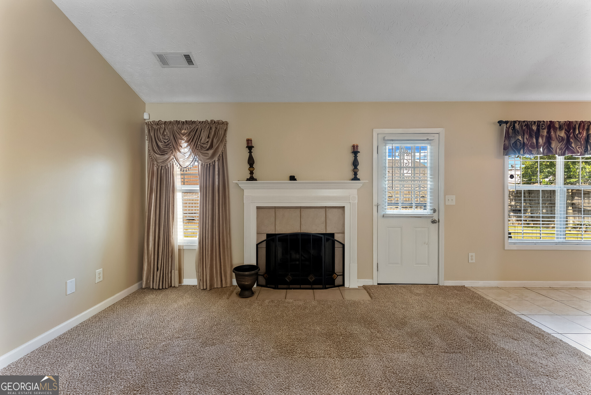 11445 Vinea WAY