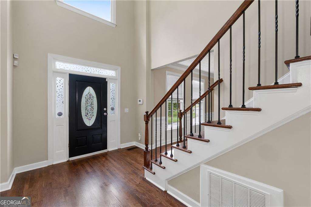 Photo of 1811 Lake Cove Drive SW, Atlanta, GA 30331 (MLS # 10651315)