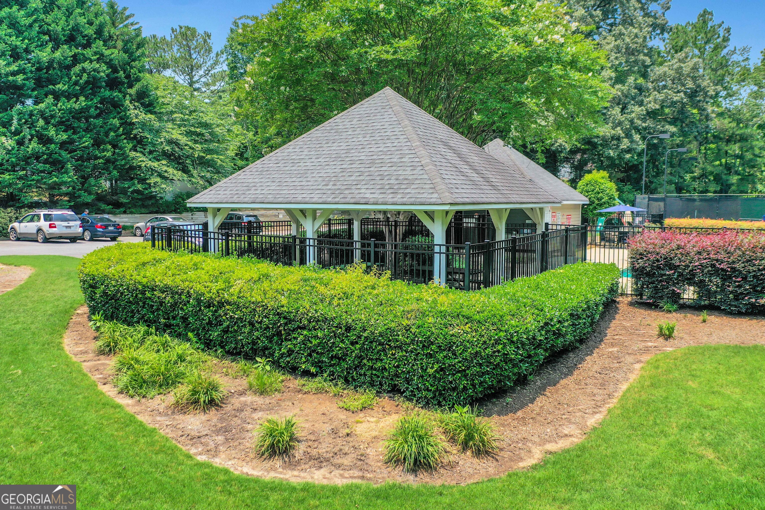 Brookhollow - Residential