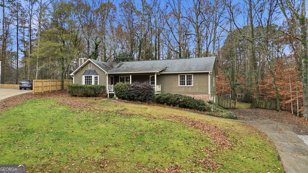 Photo of 3257 Hembree Court, Marietta, GA 30062 (MLS # 10656079)