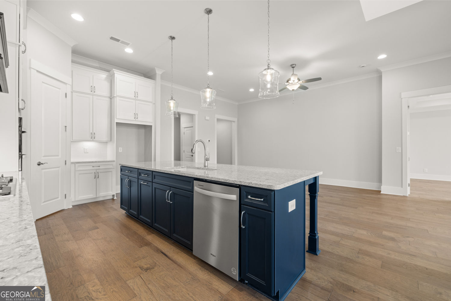 Snellville, Georgia 30078, United States, 2 Bedrooms Bedrooms, ,2 BathroomsBathrooms,Residential,Active,151413