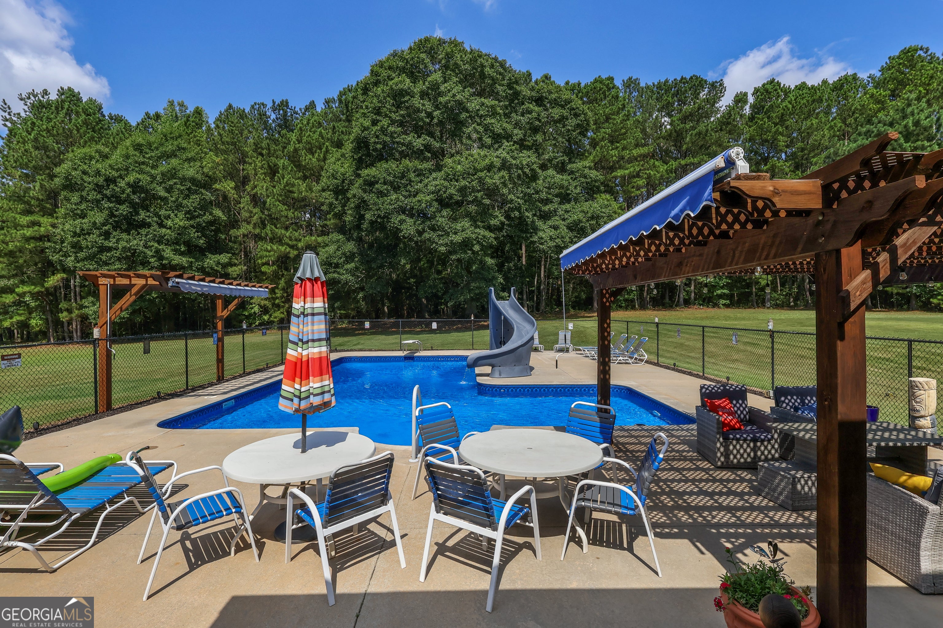 120 Fox Run CT