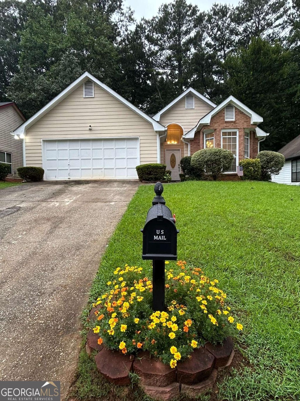 Photo of 717 Shore Drive, Lithonia, GA 30058 (MLS # 10820002)