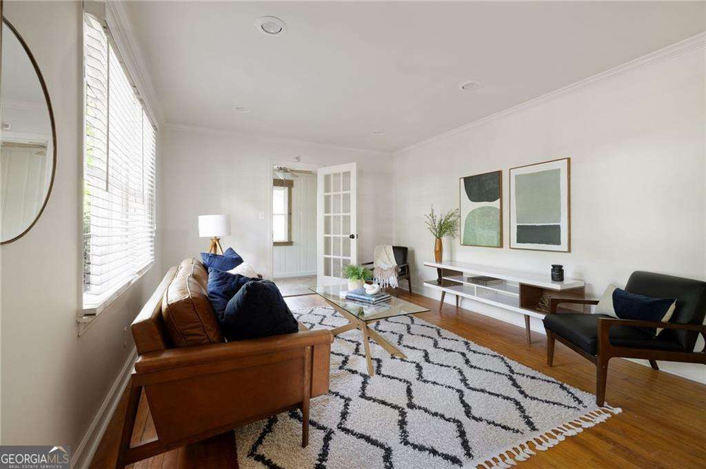 720 Maynard TER SE
