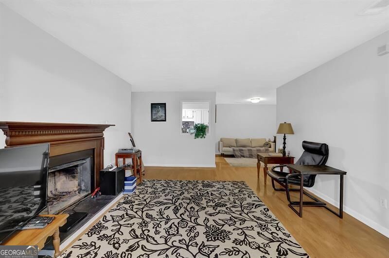 1004 Vicksburg PL