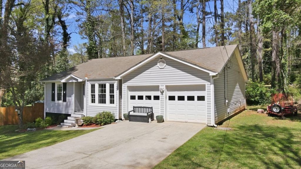 Photo of 90 Chimney Rise Court, Stockbridge, GA 30281 (MLS # 10721772)