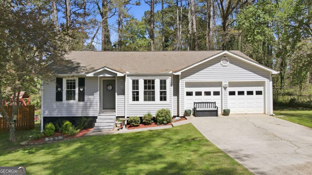 Photo of 90 Chimney Rise Court, Stockbridge, GA 30281 (MLS # 10721772)