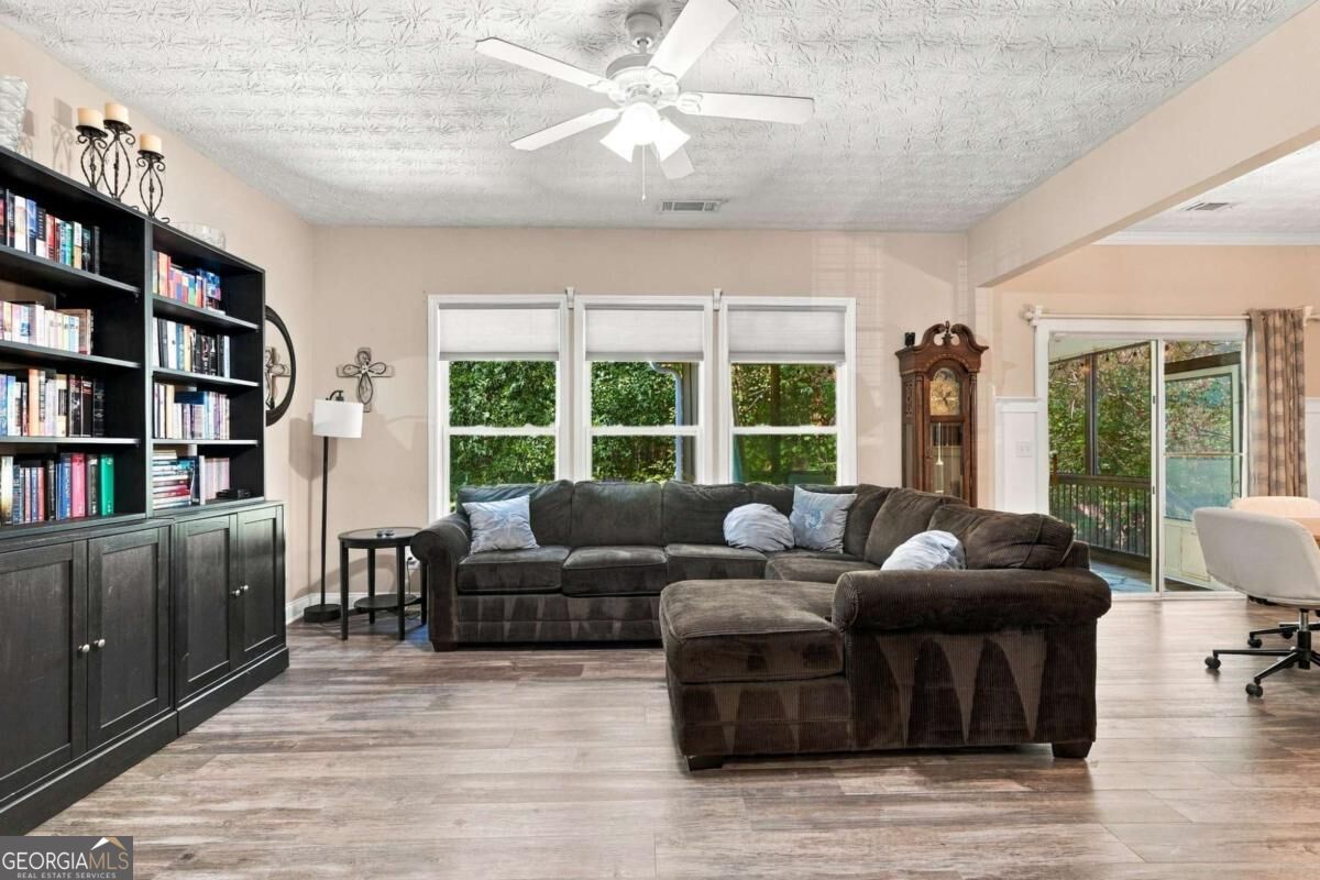 236 Winterbury DR