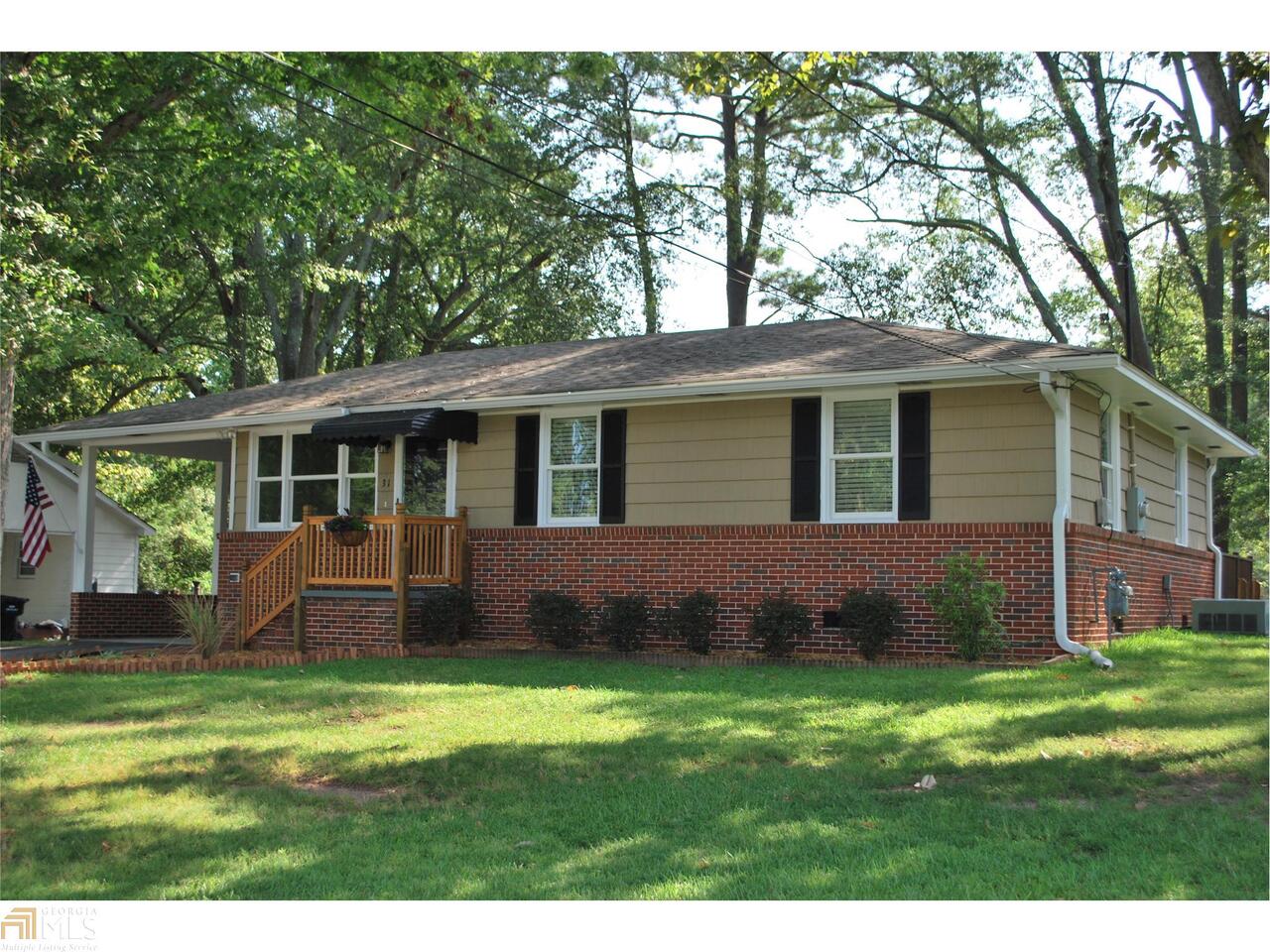 TOTALLY REMODELED RANCH HOME WITH NEW ROOF, HVAC, FLOORING, WINDOWS, AND APPLIANCES. FRESHLY PAINTED MOVE IN READY HOME THAT WILL NOT LAST LONG!! A MUST SEE HOME WITH GREAT CURB APPEAL. PLEASE CALL TODAY TO SCHEDULE YOUR SHOWING.