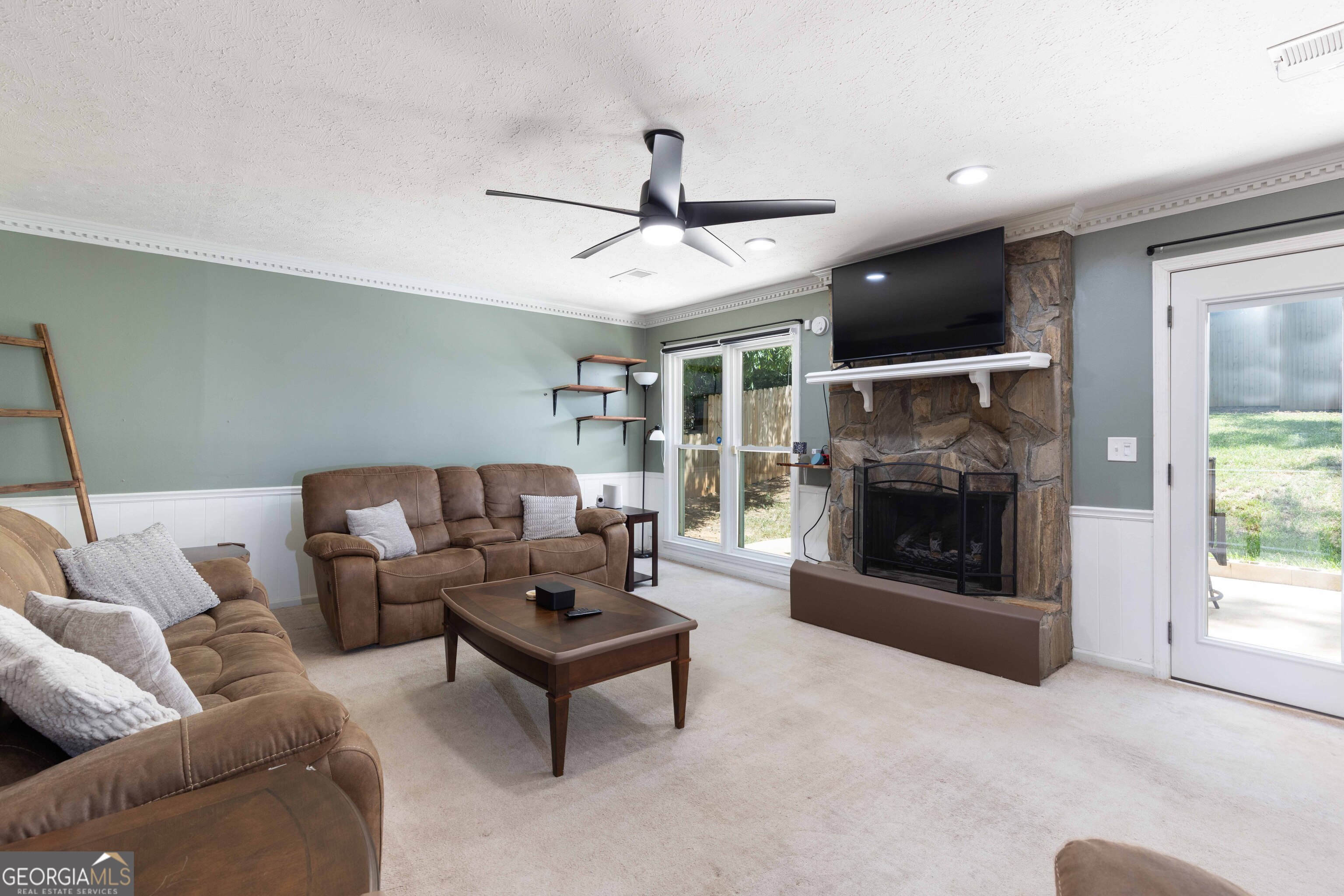 4536 Randall DR