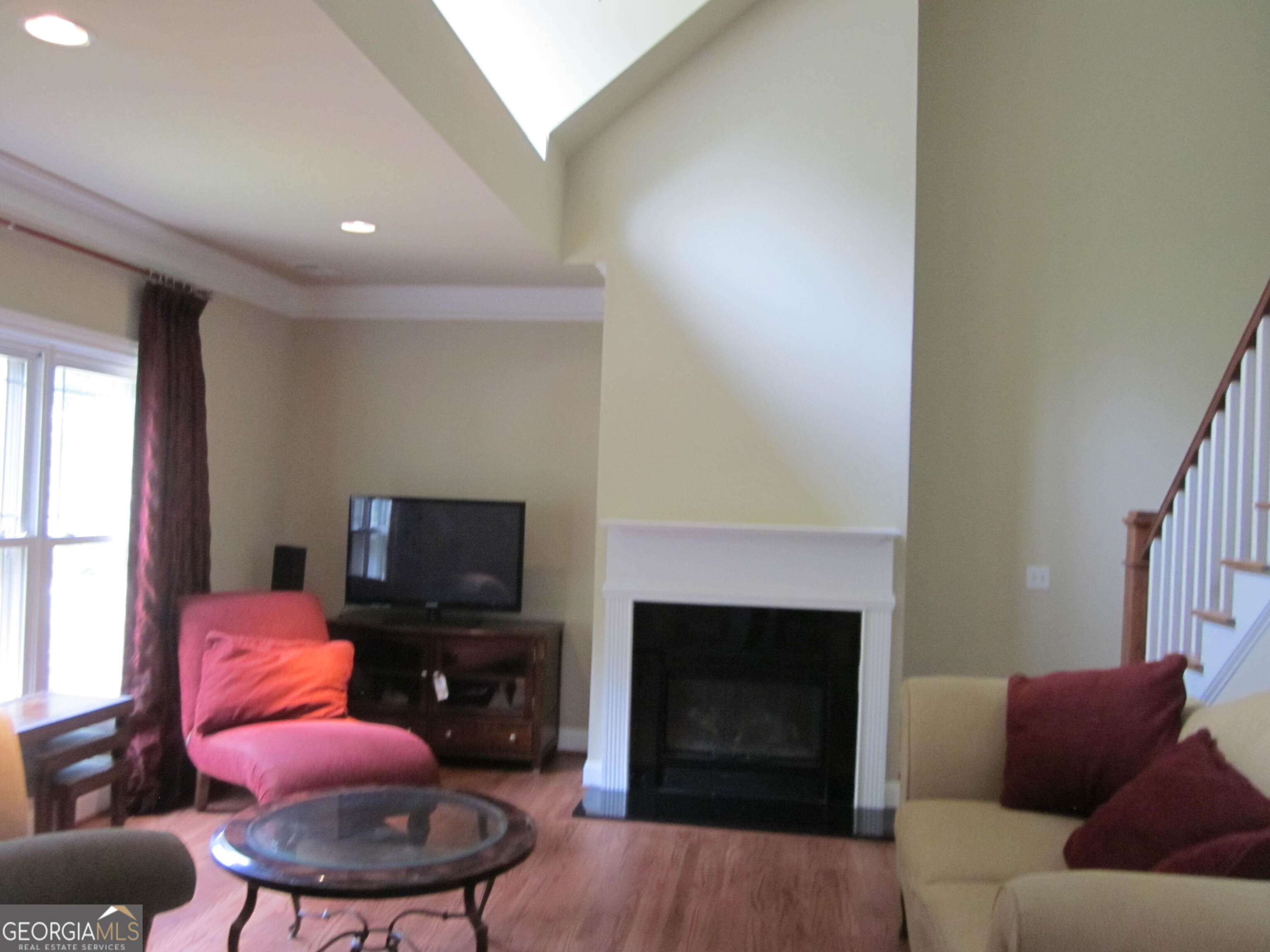 1527 Princeton AVE