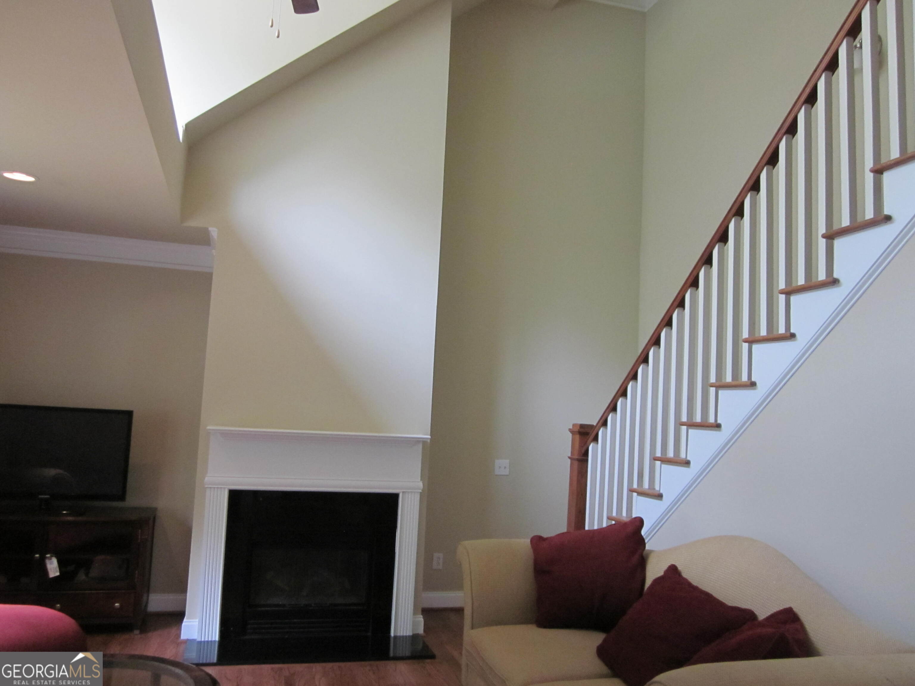 1527 Princeton AVE