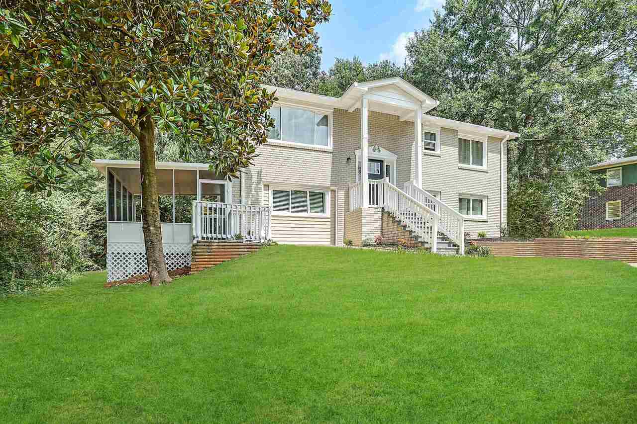 Prices and/or availability date may change without notice. Lease terms are 12 months. Application fee is $75 per adult 18 years of age or older. There is a one-time $200 Administrative fee due at move-in. Most homes are pet-friendly so bring your pet friends! Breed restrictions may apply. Rental insurance is required. Excalibur homes will need to be listed as an additional party of interest. This home is equipped with SmartRent technology! For only $30 a month, you can manage your home from ANYWHERE with your remote access used for keyless entry and temp control in our smart homes! BEWARE: Excalibur Homes DOES NOT advertise on Craigslist nor Facebook. You will never be required to pay via a wire transfer, cash, or a peer to peer network (I.e. Venmo)! All payments will be made via the resident portal and/or certified funds brought into the local office. Please flag and report any fraudulent ads to an Excalibur leasing agent or representative. Excalibur Homes is the Agent for the Owner and does not own this property. Move-in special of 1 MONTH FREE RENT if moved in by 8/31/2021. This charming 2 story home has it all - Screened Porch, Deck, AND sunroom! Great open floor plan with family room open to eat in kitchen with granite, stainless steel appliances, and new cabinets. 6 bedrooms gives lots of space for everyone to spread out. Over-sized driveway with extra parking pad.There is also an additional $30 monthly charge for this property's Smart Home Features