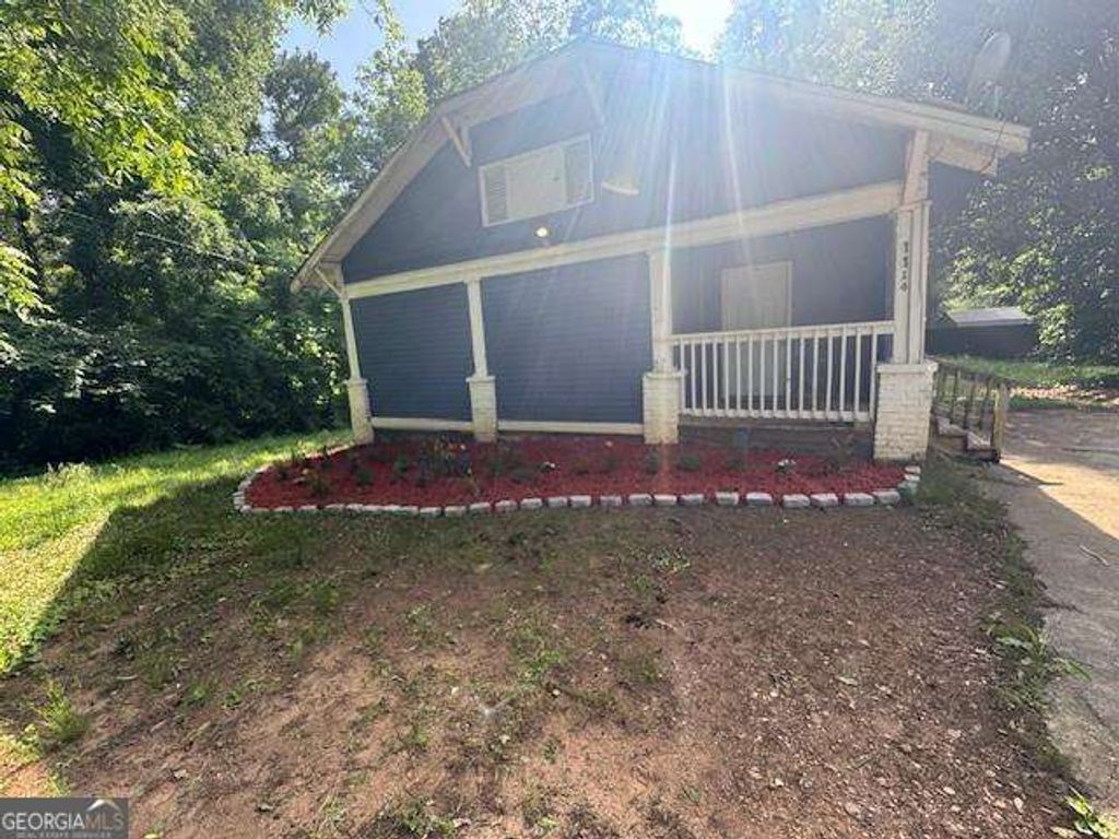 Photo of 1116 Northwest Drive NW, Atlanta, GA 30318 (MLS # 10734341)