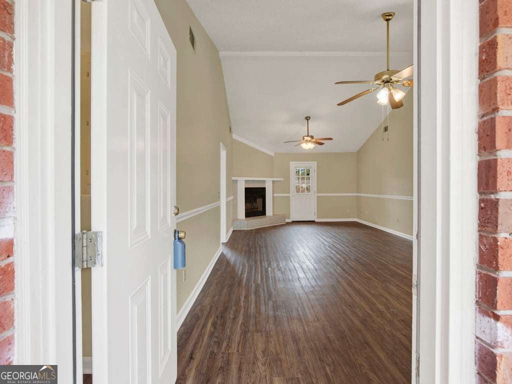 189 W Kenny DR
