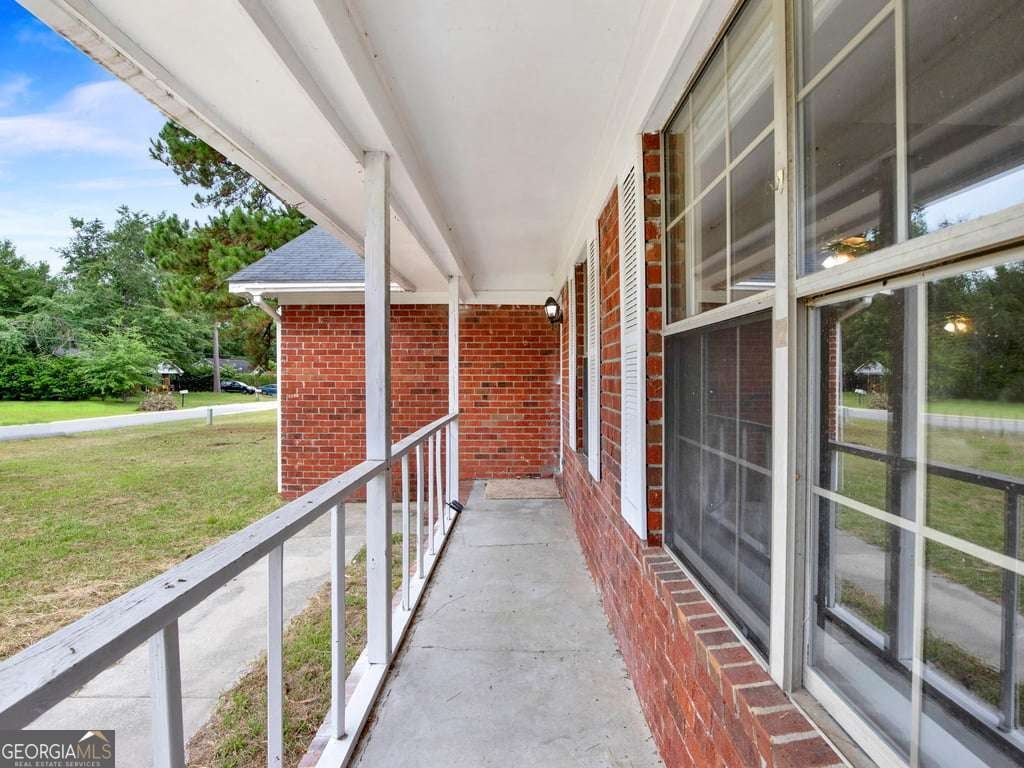 189 W Kenny DR