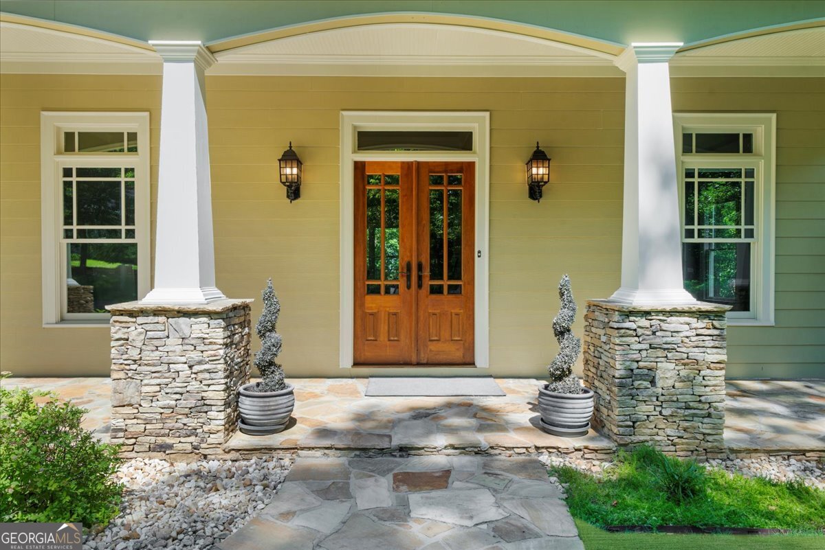 5850 Lake Harbor TRL