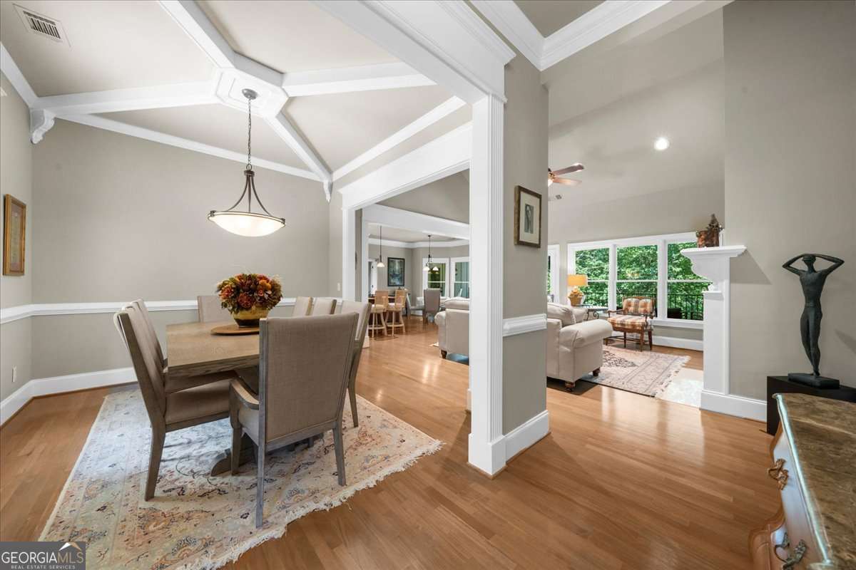 5850 Lake Harbor TRL
