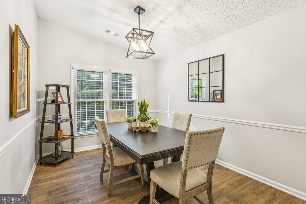 Photo of 2158 Marne Glen NW, Kennesaw, GA 30152 (MLS # 10739487)