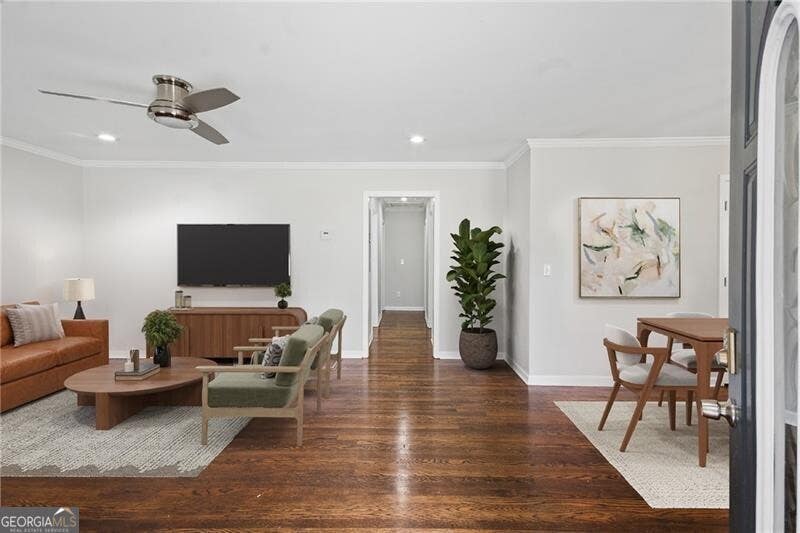 Photo of 1900 Rogers Avenue SW, Atlanta, GA 30310 (MLS # 10815638)