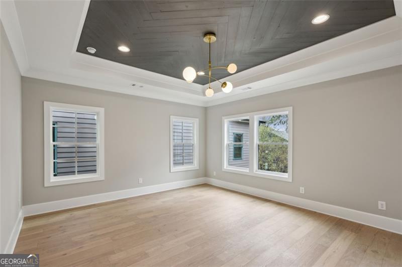 2587 Apple Valley RD