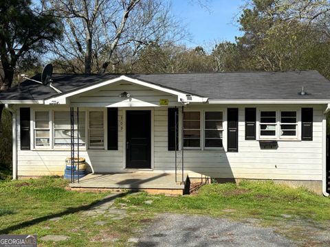 Photo of 309 Crest Drive, Calhoun, GA 30701 (MLS # 10702394)