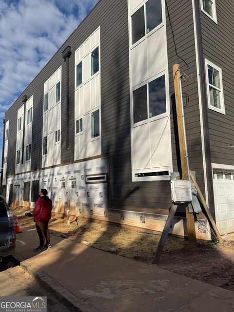 42 Joseph E Lowery BLVD NW Atlanta GA 30314