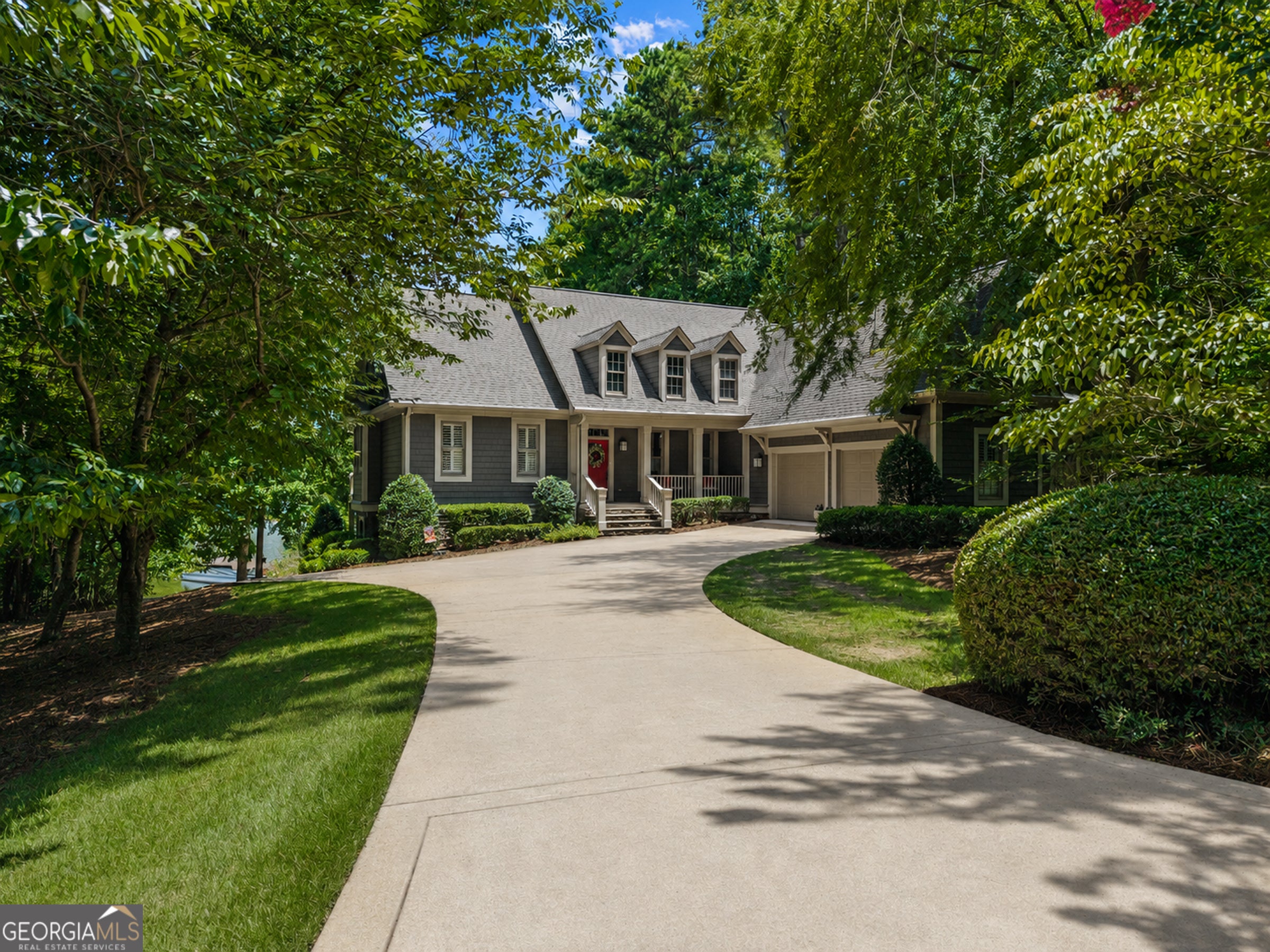 1020 Colonial CT