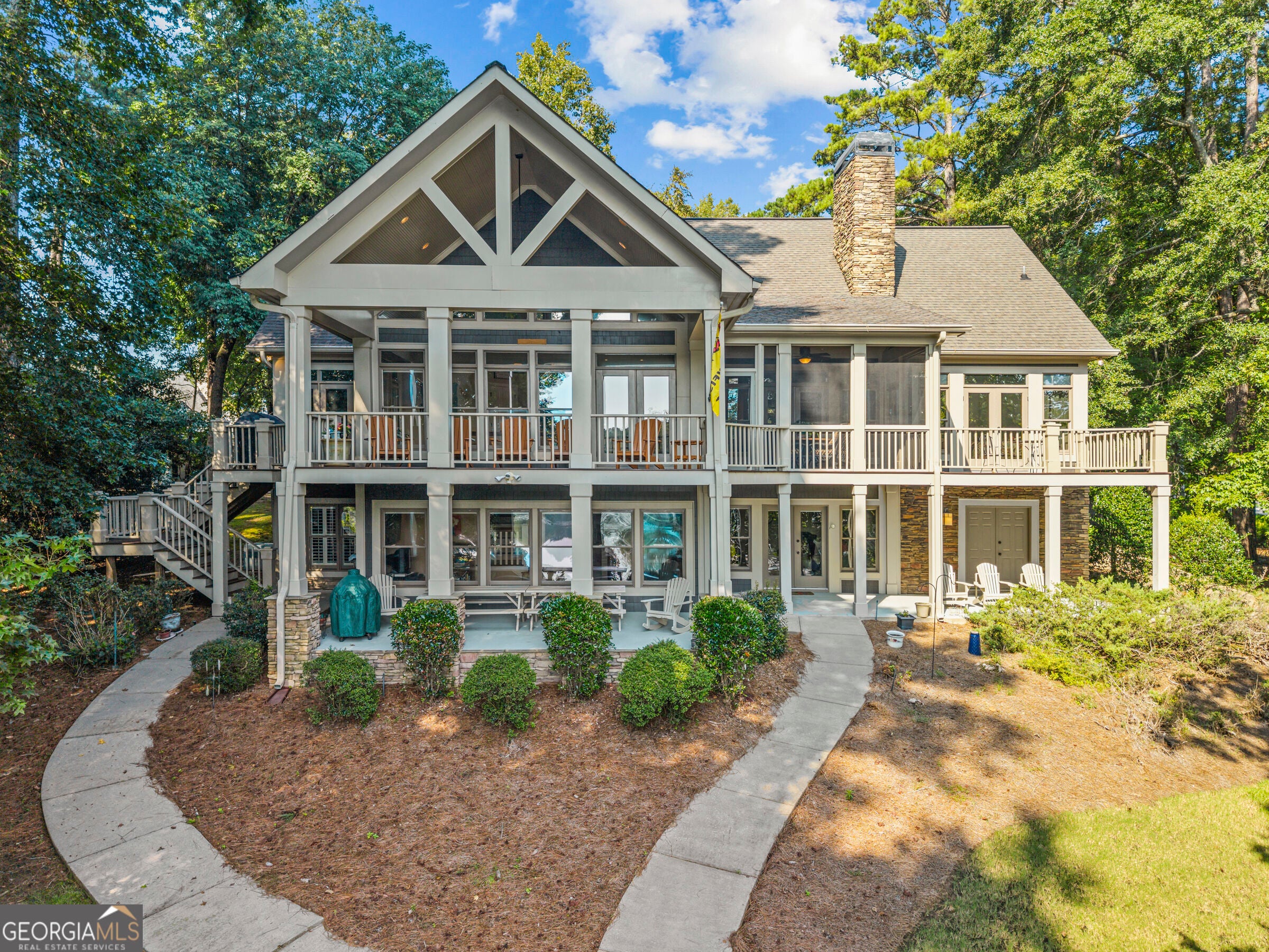 1020 Colonial CT