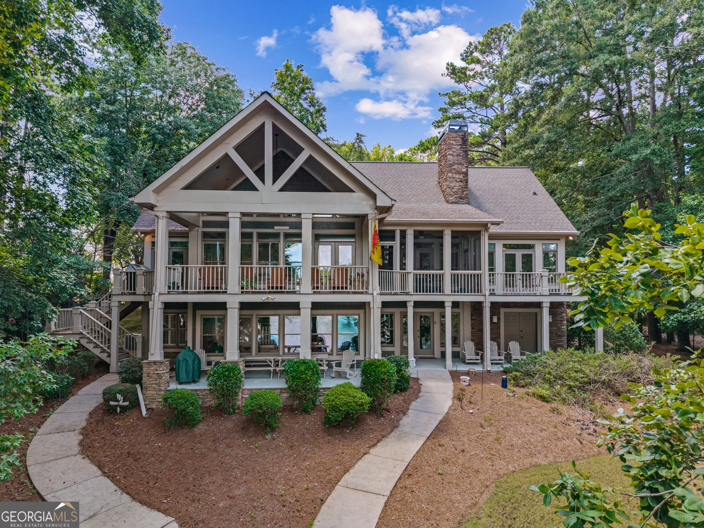 1020 Colonial CT