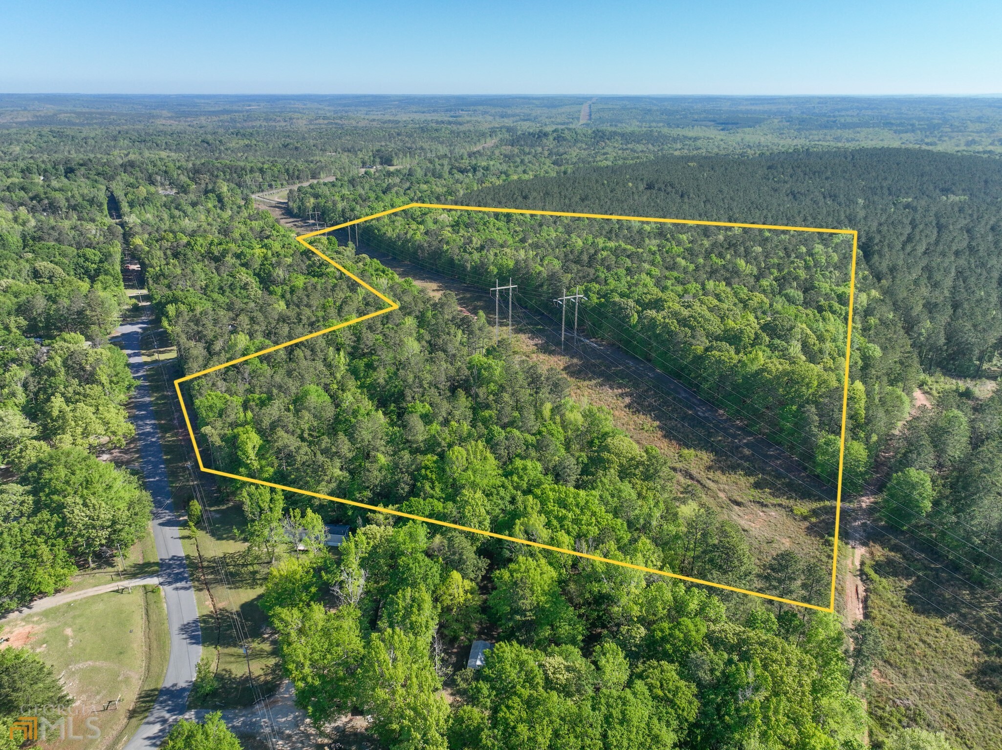 Discover your own private oasis on this 37.94-acre lot with mature hardwoods, multiple building sites, and proximity to Macon, GA. Enjoy the peaceful and quiet area while having the convenience of Macon's amenities just a short drive away. The property layout is perfect if you are looking to build your dream home and have a hunting or recreational area. Reach out to me today to schedule your private showing of this beautiful tract.