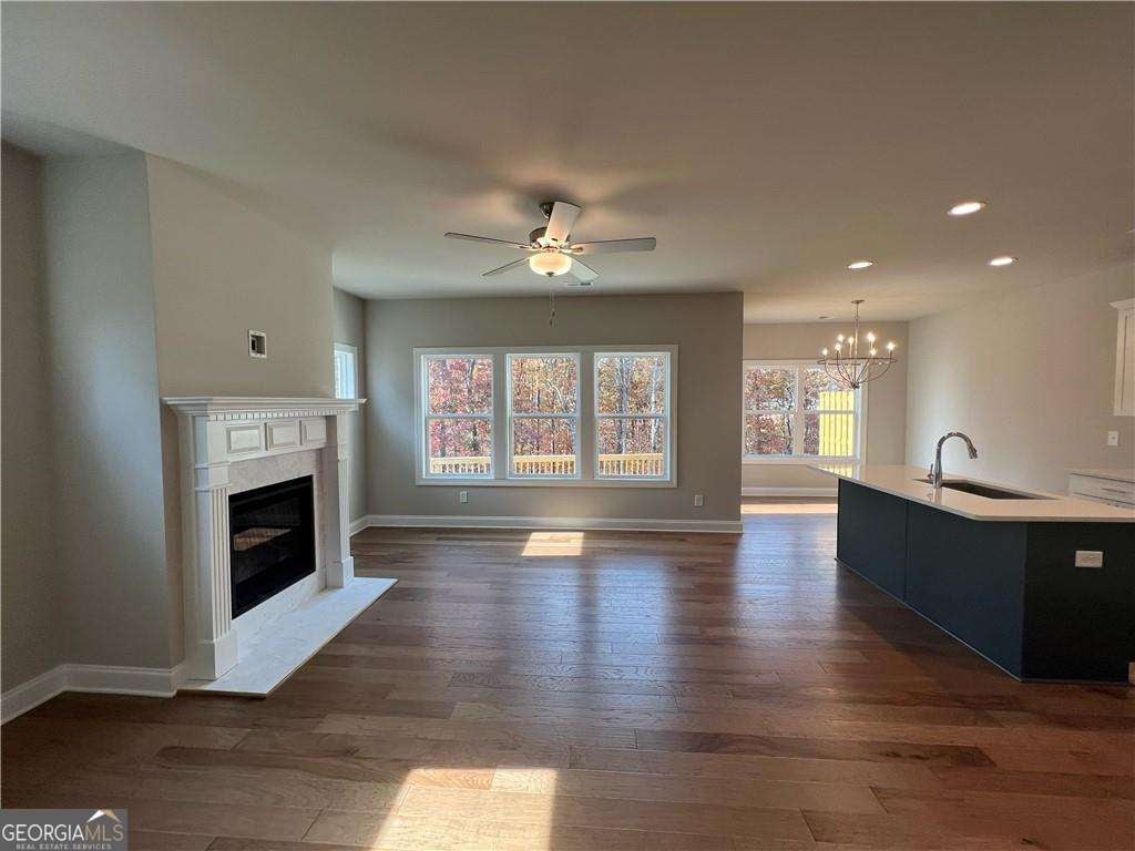 336 Lakeside CT