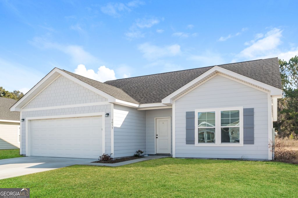 Photo of 1053 Autumn Wood Circle E, Brunswick, GA 31525 (MLS # 10680016)