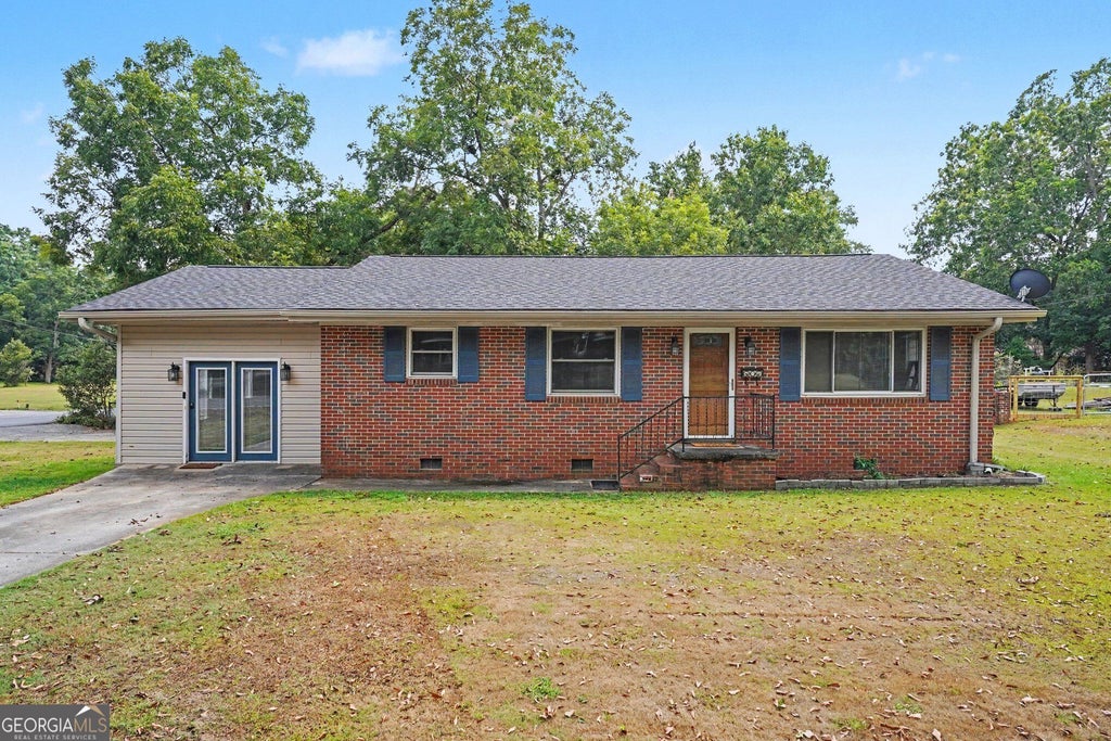 Photo of 415 Taylor Street, Barnesville, GA 30204 (MLS # 10842955)