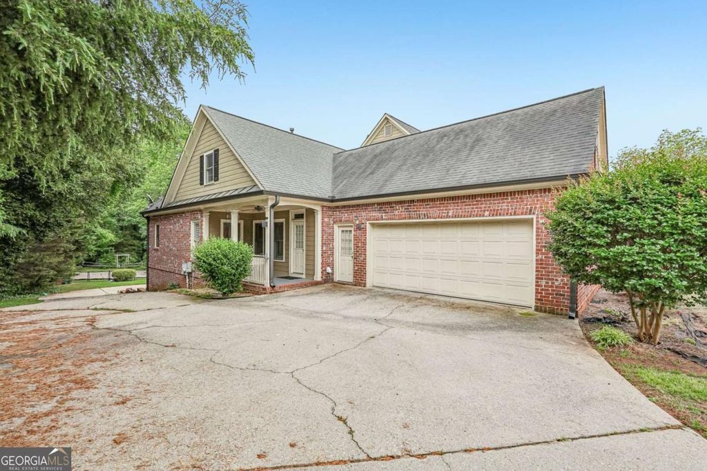 Photo of 8658 Newborn Way, Douglasville, GA 30134 (MLS # 10762520)