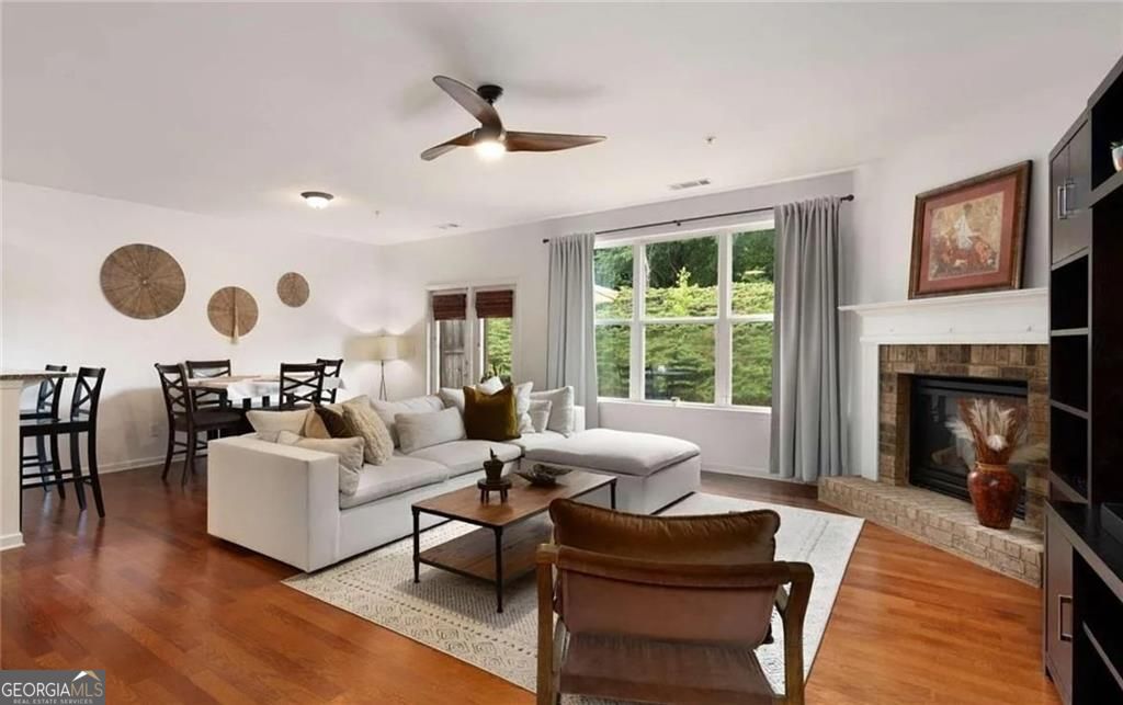 6038 Mayfield