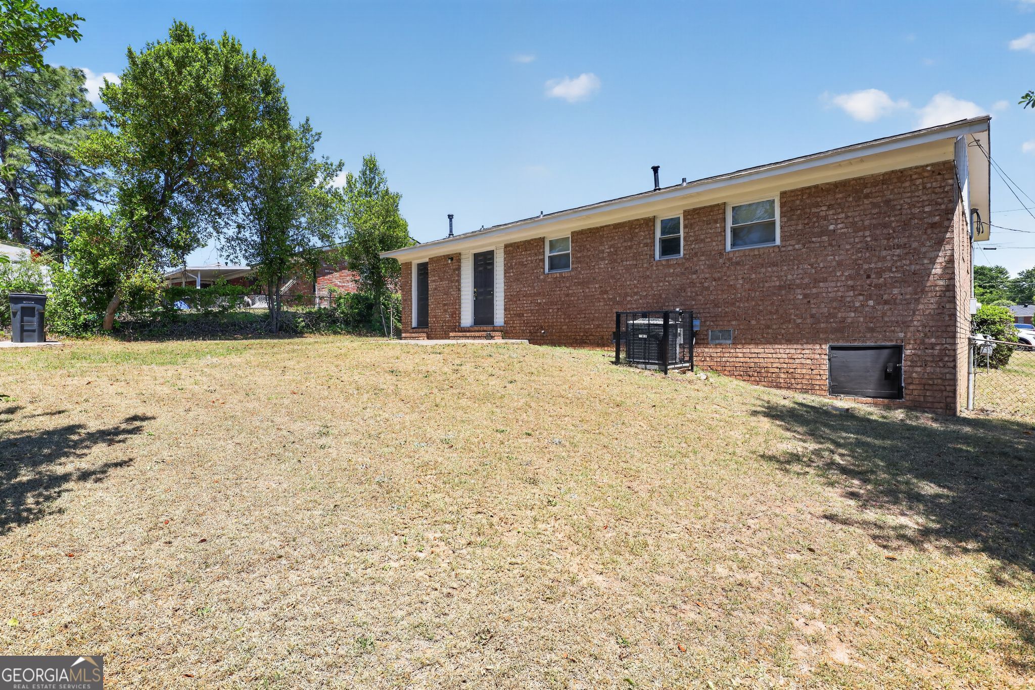 2508 Dexter RD