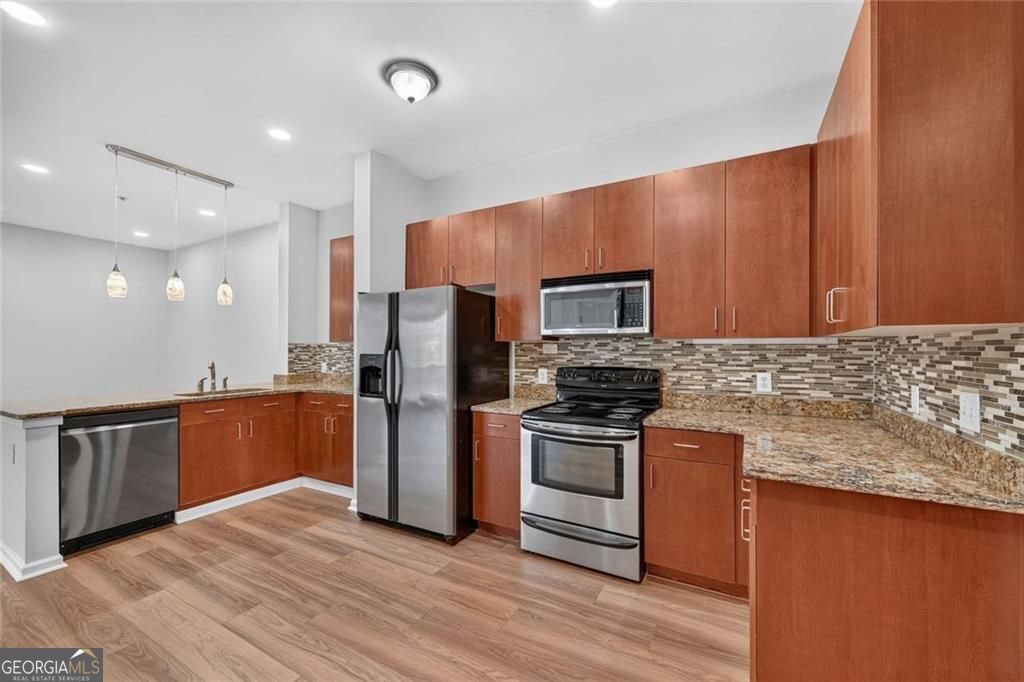 5300 Peachtree RD #1111