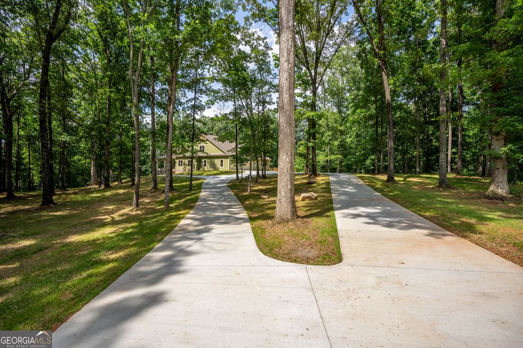 Photo of 3860 Wiley Road, Gainesville, GA 30506 (MLS # 10796338)