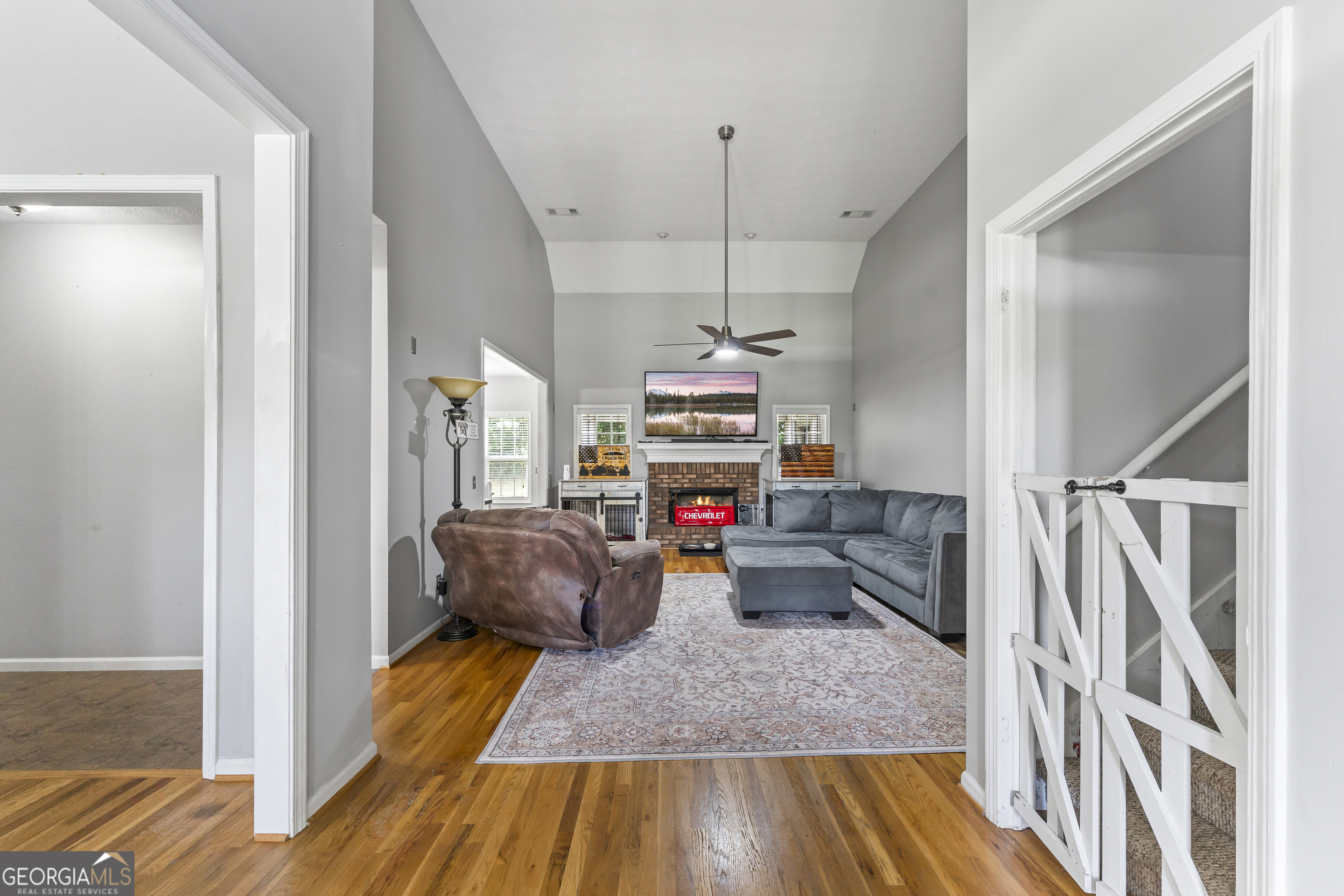 238 Apple Valley RD