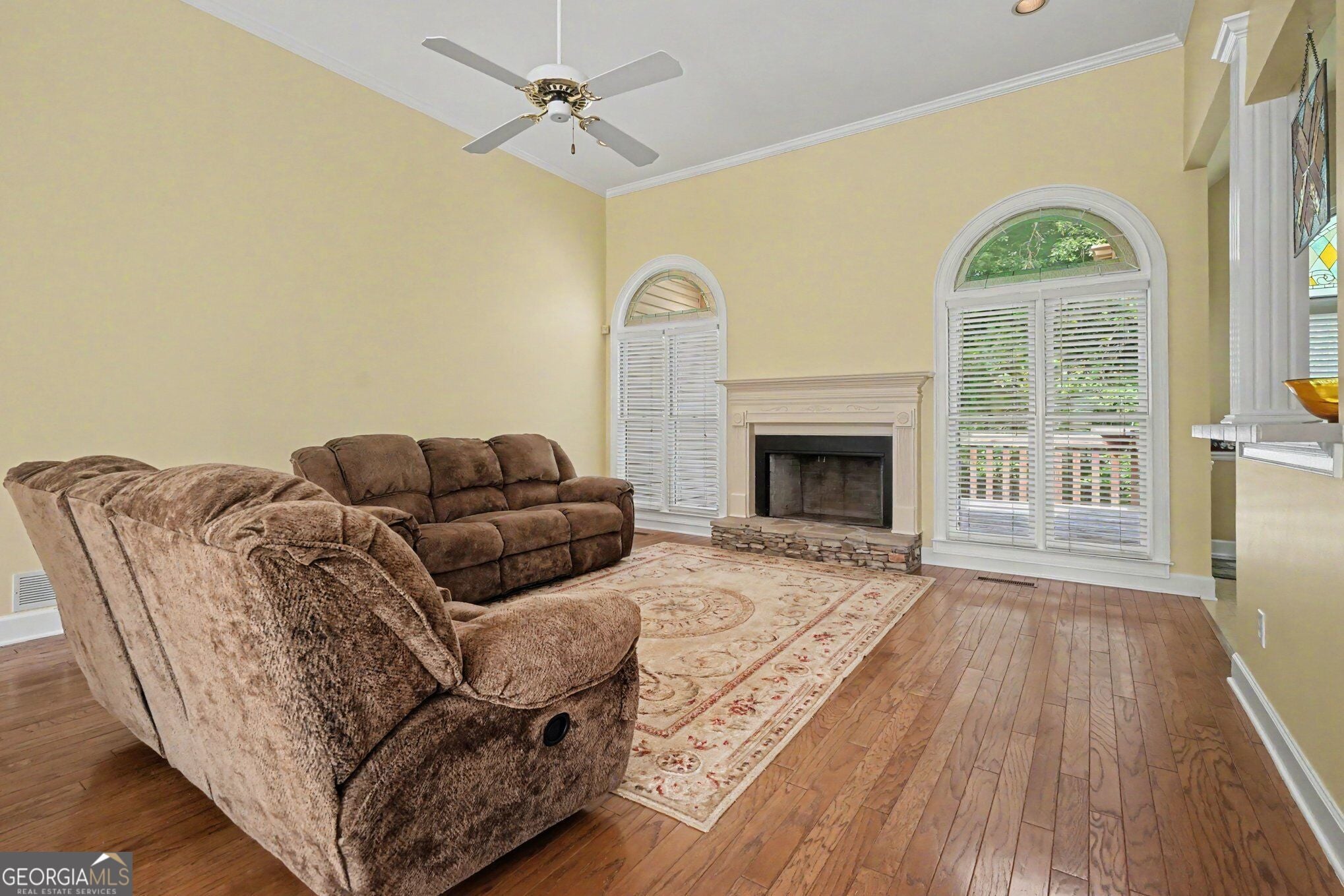 250 River Cove RDG