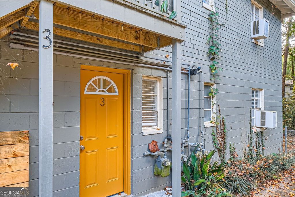 Photo of 121 Fairview Street #3, Decatur, GA 30030 (MLS # 10669793)