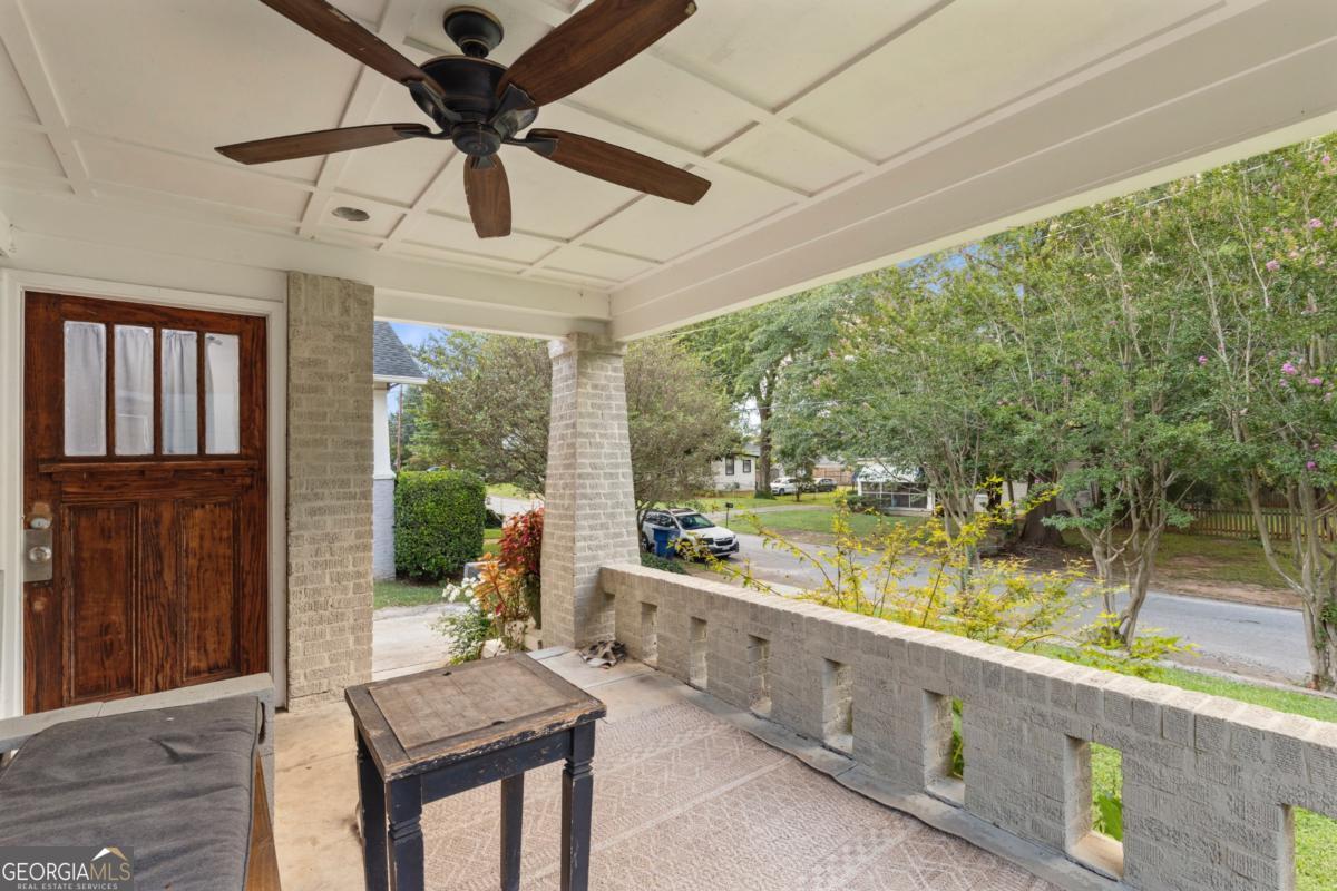 1405 Athens AVE SW