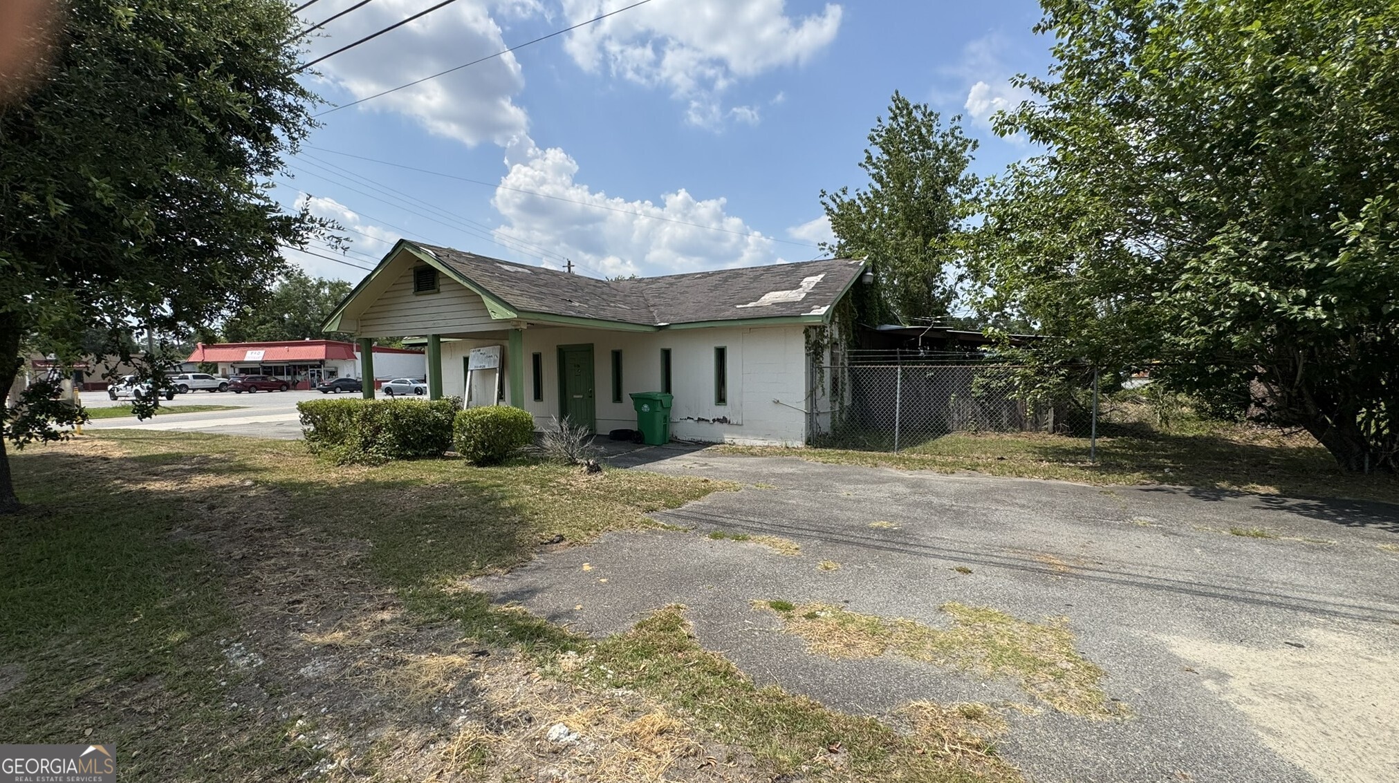 800 Griffin AVE